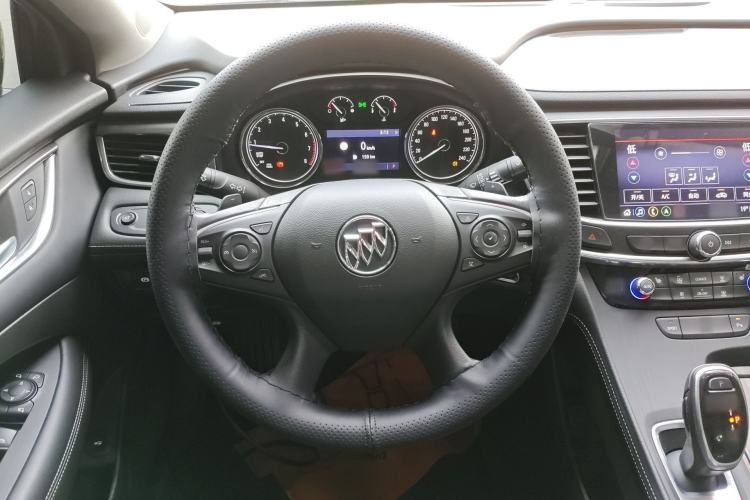 Used Buick LaCrosse 2019 28T Luxury Version Steering Wheel