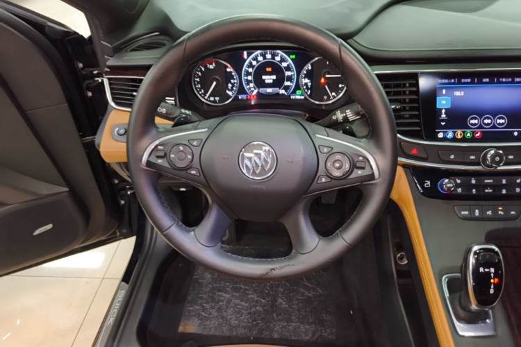 Used Buick LaCrosse 2019 28T Prestige Model Steering Wheel