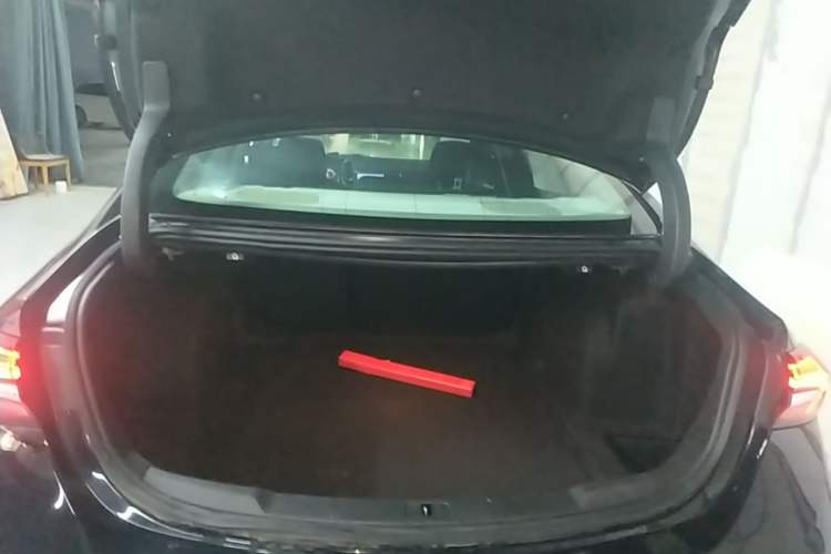 Used Buick LaCrosse 2019 28T Luxury Version Trunk