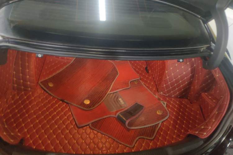 Used Buick LaCrosse 2019 28T Elite Edition Trunk