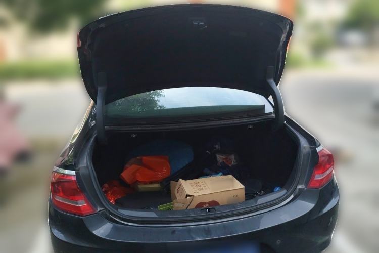 Used Buick LaCrosse 2019 28T Elite Edition Trunk