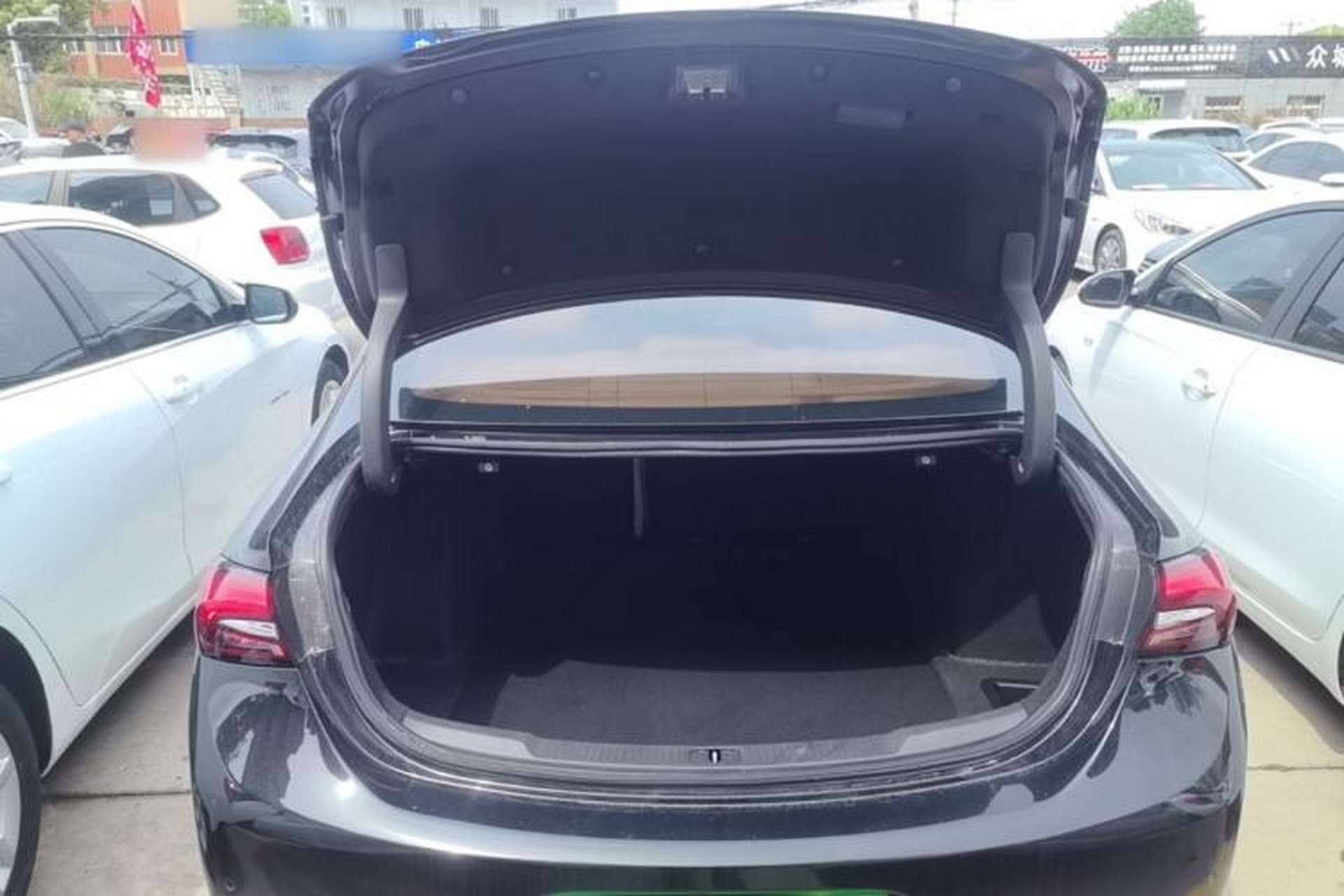 Used Buick LaCrosse 2019 28T Elite Edition Trunk