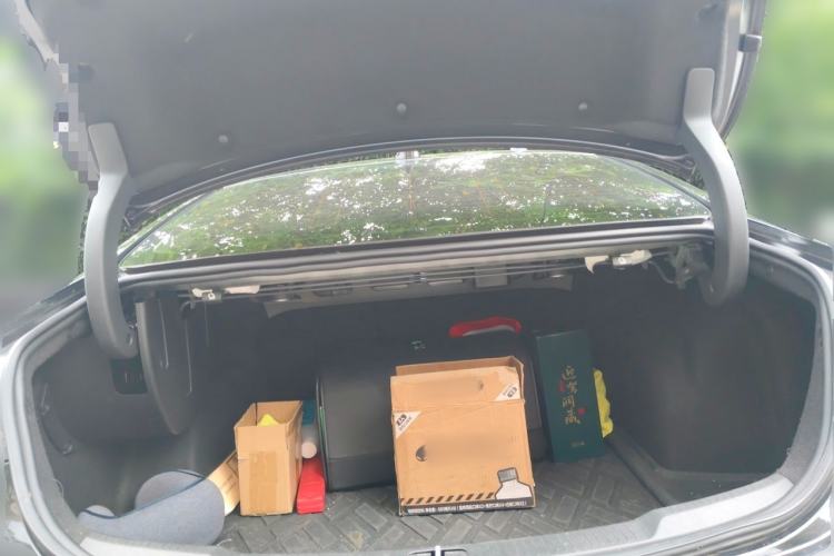 Used Buick LaCrosse 2019 28T Luxury Version Trunk
