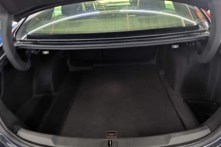 Used Buick LaCrosse 2019 28T Luxury Version Trunk
