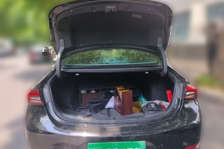 Used Buick LaCrosse 2019 28T Luxury Version Trunk