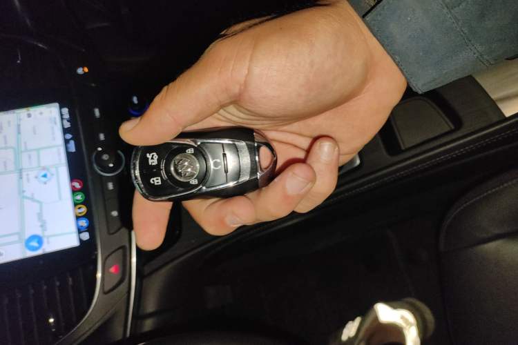 Used Buick LaCrosse 2019 28T Luxury Version Vehicle Key