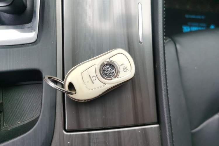 Used Buick LaCrosse 2019 28T Luxury Version Vehicle Key