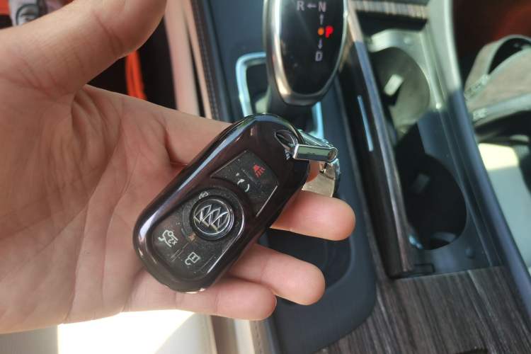 Used Buick LaCrosse 2019 28T Elite Edition Vehicle Key
