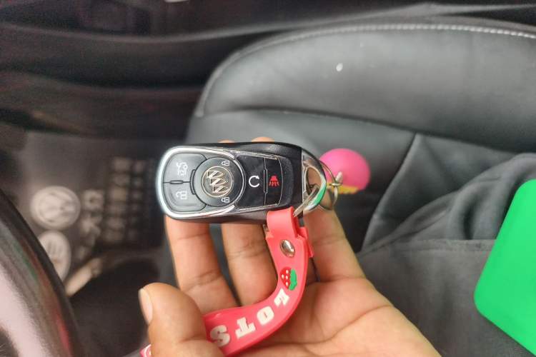Used Buick LaCrosse 2019 28T Luxury Version Vehicle Key