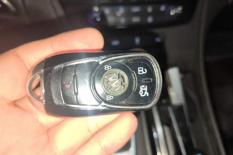 Used Buick LaCrosse 2019 28T Luxury Version Vehicle Key