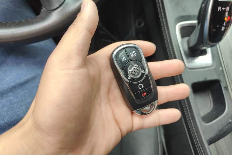 Used Buick LaCrosse 2019 28T Luxury Version Vehicle Key