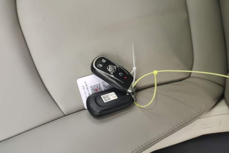 Used Buick LaCrosse 2019 28T Elite Edition Vehicle Key