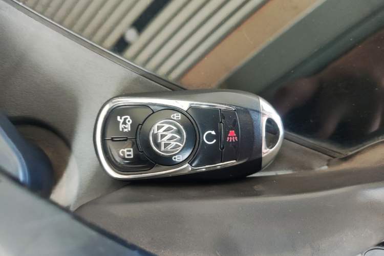 Used Buick LaCrosse 2019 28T Elite Edition Vehicle Key