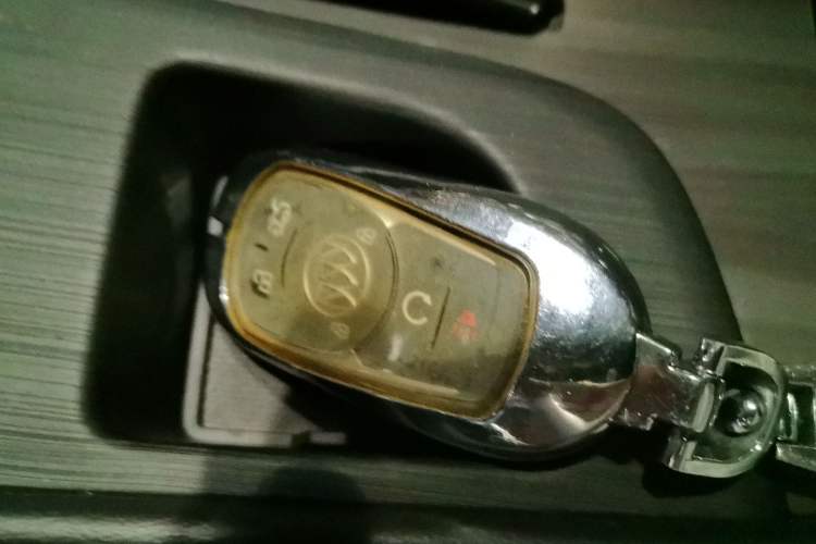 Used Buick LaCrosse 2019 28T Luxury Version Vehicle Key