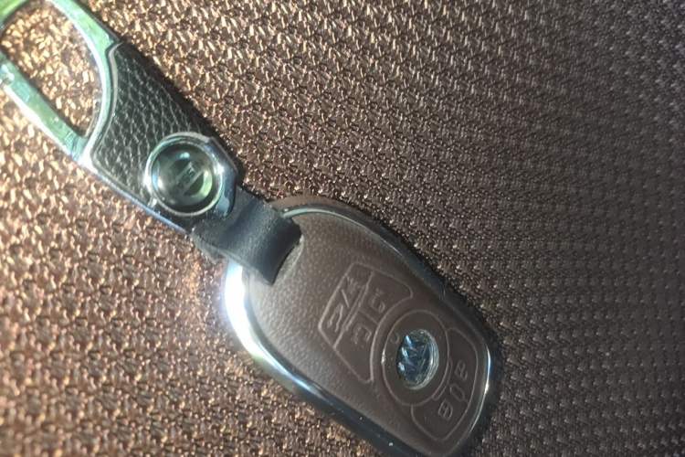Used Buick LaCrosse 2019 28T Luxury Version Vehicle Key