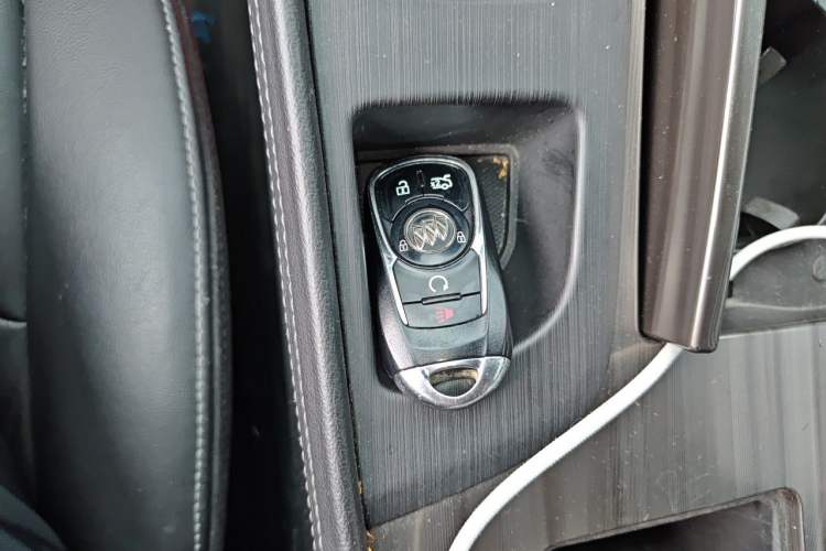 Used Buick LaCrosse 2019 28T Luxury Version Vehicle Key