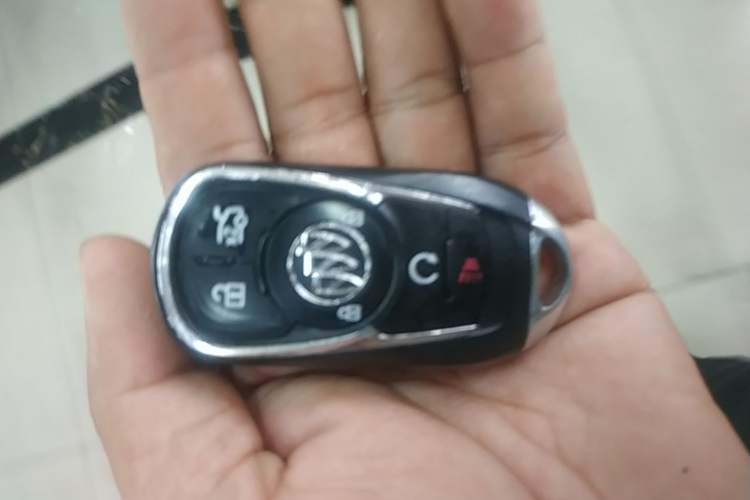 Used Buick LaCrosse 2019 28T Prestige Model Vehicle Key