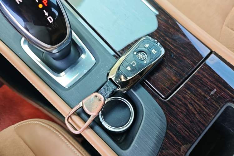 Used Buick LaCrosse 2019 28T Elite Edition Vehicle Key