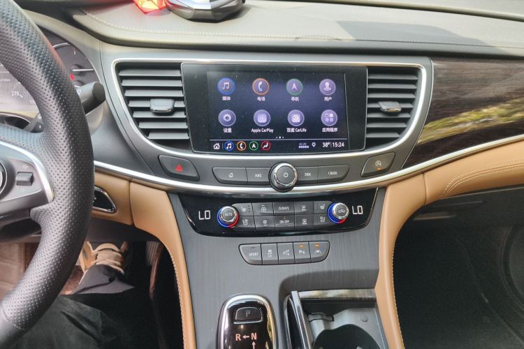 Used Buick LaCrosse 2019 28T Prestige Model Audio And AC Panel