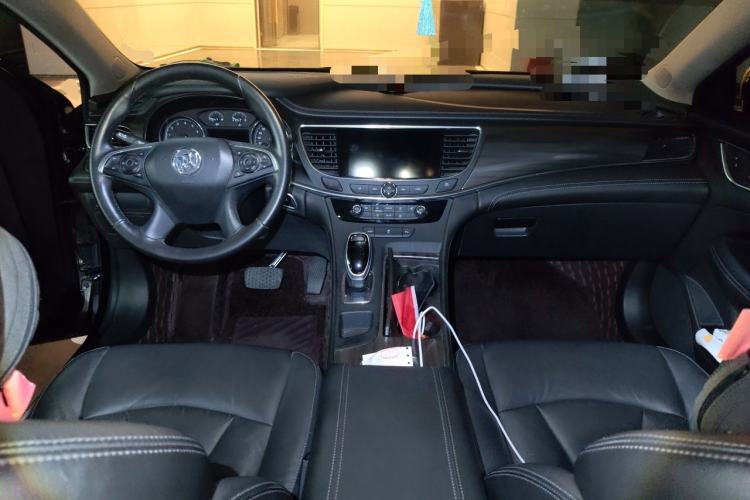 Used Buick LaCrosse 2019 28T Luxury Version Center Console