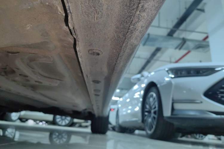 Used Buick LaCrosse 2019 28T Luxury Version Chassis Front Left
