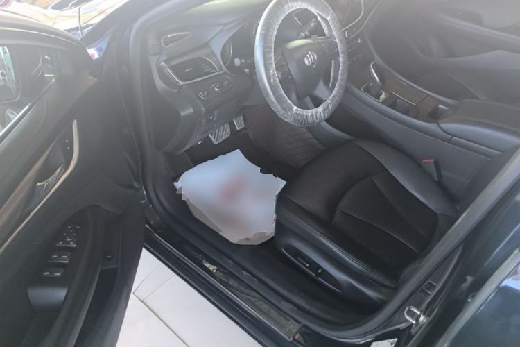 Used Buick LaCrosse 2019 28T Luxury Version Driver Seat