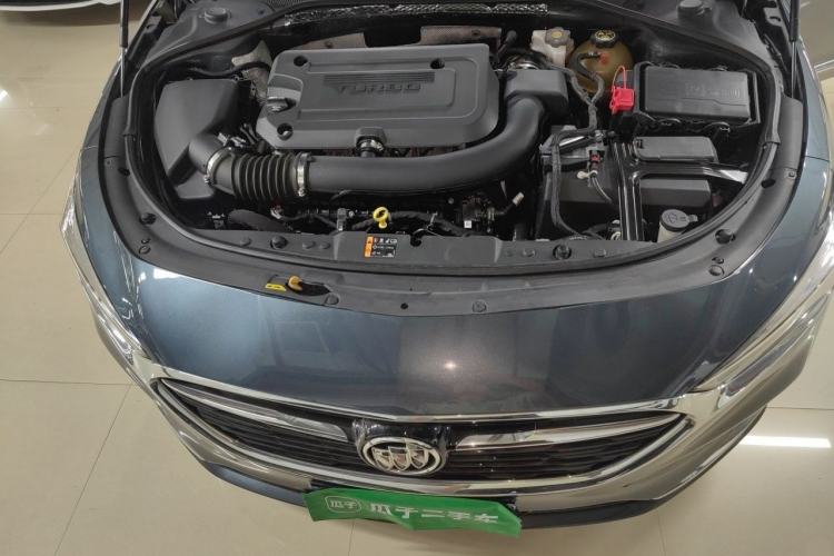 Used Buick LaCrosse 2019 28T Luxury Version Engine Bay