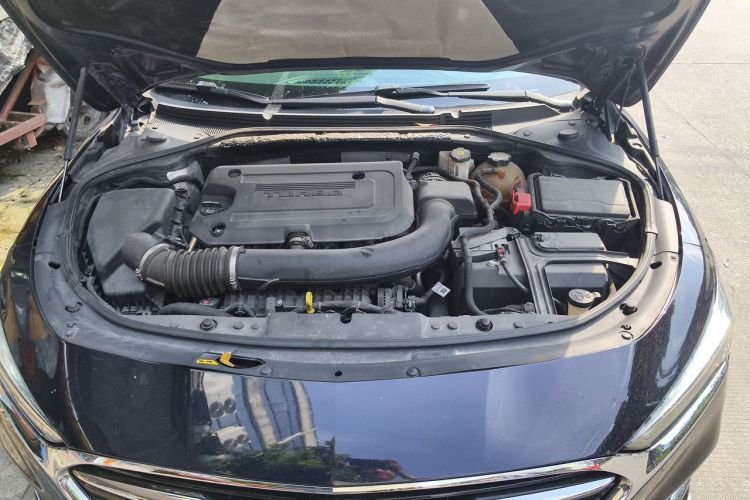 Used Buick LaCrosse 2019 28T Prestige Model Engine Bay
