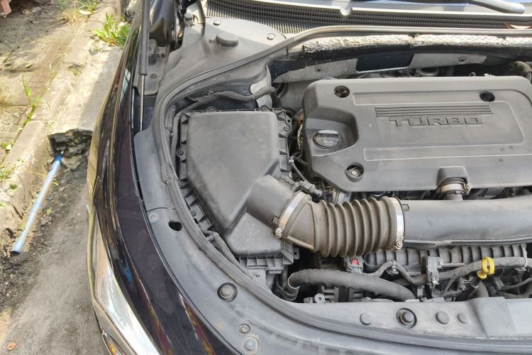 Used Buick LaCrosse 2019 28T Prestige Model Engine Bay Right