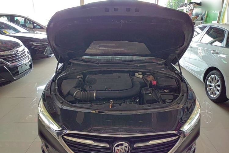 Used Buick LaCrosse 2019 28T Luxury Version Engine Bay