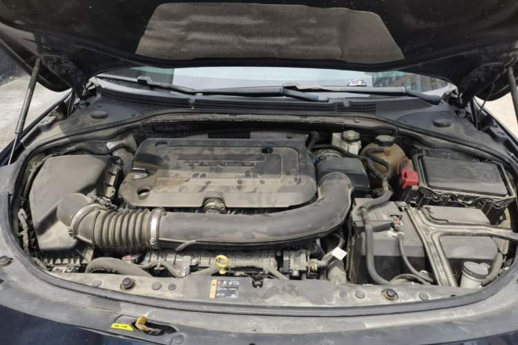 Used Buick LaCrosse 2019 28T Luxury Version Engine Bay