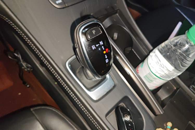 Used Buick LaCrosse 2019 28T Luxury Version Gear Lever