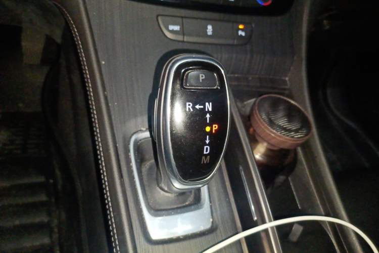Used Buick LaCrosse 2019 28T Luxury Version Gear Lever