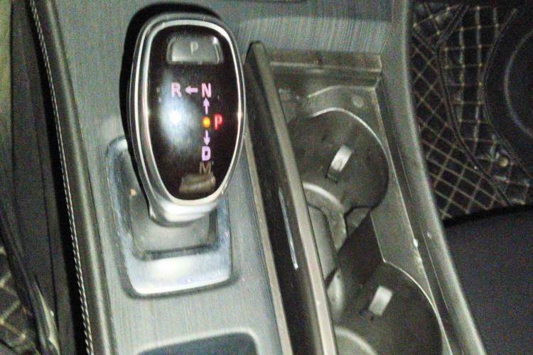 Used Buick LaCrosse 2019 28T Luxury Version Gear Lever