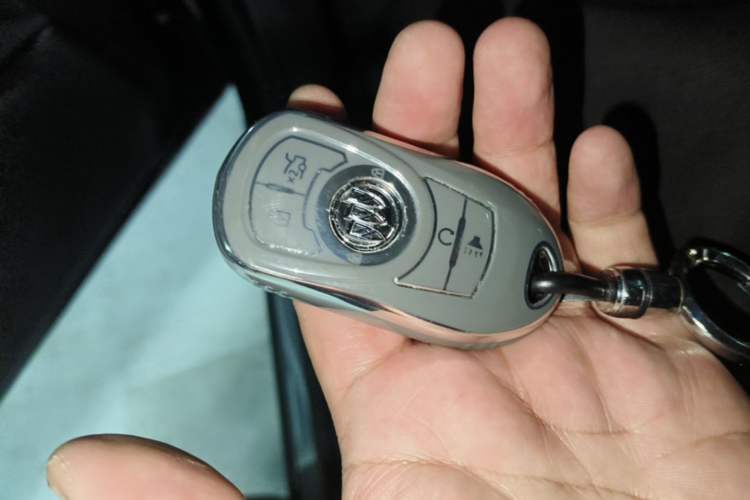 Used Buick LaCrosse 2019 28T Luxury Version Interior 1