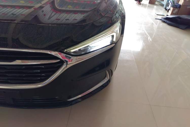 Used Buick LaCrosse 2019 28T Luxury Version Left Front Headlight