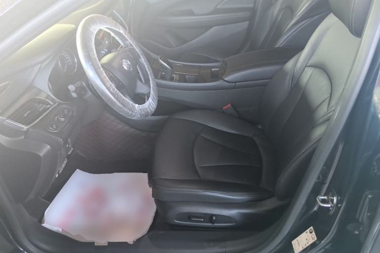 Used Buick LaCrosse 2019 28T Luxury Version Left Front Seat