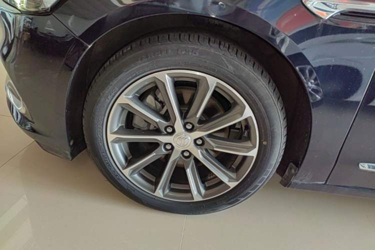 Used Buick LaCrosse 2019 28T Luxury Version Left Front Wheel Hub