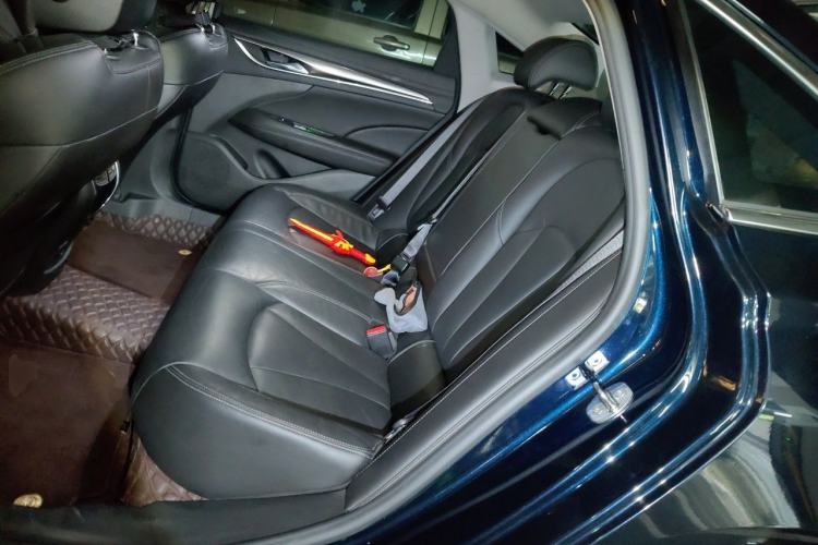 Used Buick LaCrosse 2019 28T Luxury Version Left Rear Seat