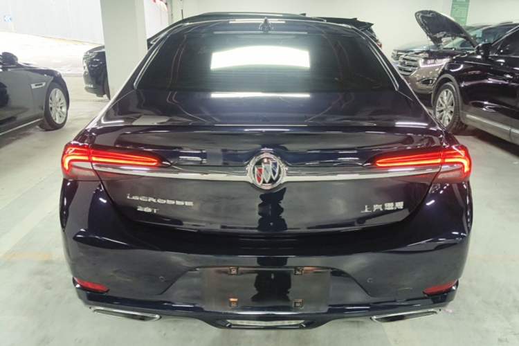 Used Buick LaCrosse 2019 28T Luxury Version Rear