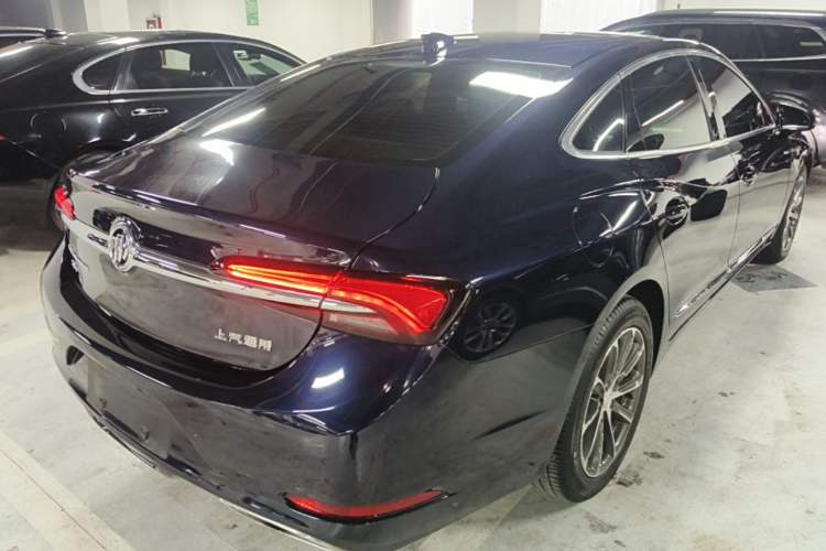 Used Buick LaCrosse 2019 28T Luxury Version Rear Right 45 Deg