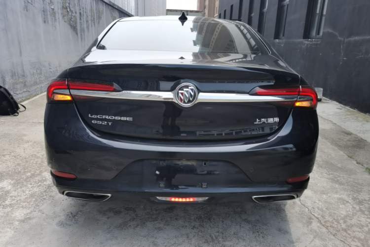 Used Buick LaCrosse 2019 28T Luxury Version Rear