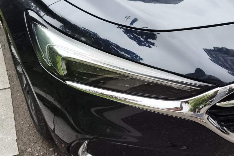 Used Buick LaCrosse 2019 28T Elite Edition Right Front Headlight