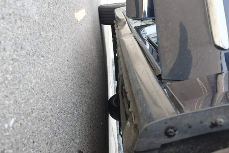 Used Buick LaCrosse 2019 28T Luxury Version Right Side Sill