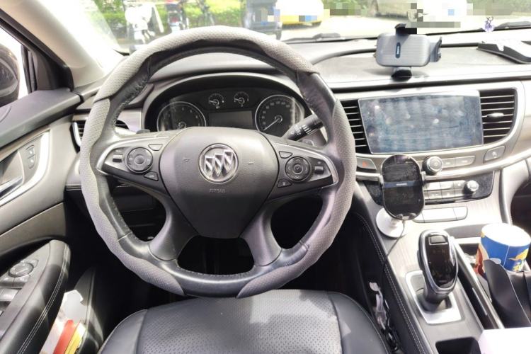 Used Buick LaCrosse 2019 28T Luxury Version Steering Wheel