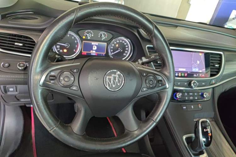 Used Buick LaCrosse 2019 28T Luxury Version Steering Wheel