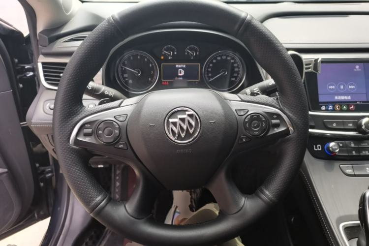 Used Buick LaCrosse 2019 28T Luxury Version Steering Wheel