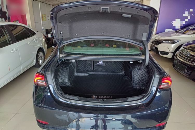 Used Buick LaCrosse 2019 28T Luxury Version Trunk
