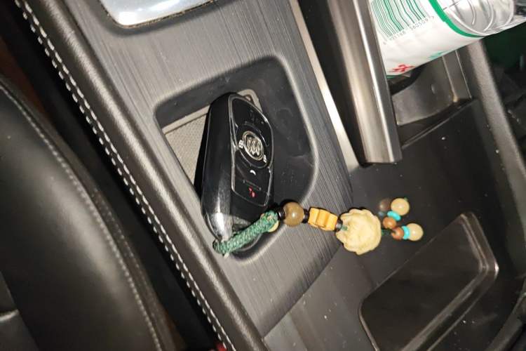 Used Buick LaCrosse 2019 28T Luxury Version Vehicle Key
