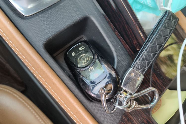 Used Buick LaCrosse 2019 28T Prestige Model Vehicle Key